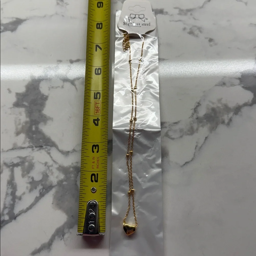 Dainty Gold Heart Necklace Stainless Steel New - Picture 4 of 4